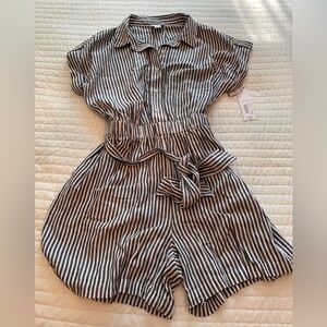 NWT Liz Claiborne Romper